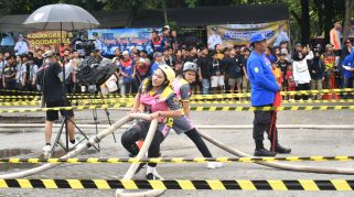 104 Tim Relawan Damkar Unjuk Ketangkasan di Wali Kota Cup 2025