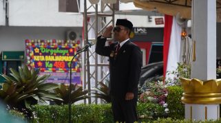 Upacara Sore Hari Warnai Peringatan Hari Kesaktian Pancasila di Balai Kota Banjarmasin