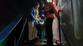 Tim SAR Gabungan Evakuasi Jenazah KKM TB Patria 3 dari Perairan Laut Jawa ke Pangkalan Bun