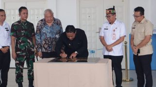 Wagub Kalteng Resmikan SPPG Langkai 4 Pahandut untuk Perkuat Program Makan Bergizi Gratis