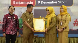 Pemkot Banjarmasin Apresiasi Kinerja Terbaik Lewat Rakor dan Pemberian Penghargaan Pelayanan Publik 2025