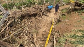 Jembatan Penghubung Dua Desa di Balangan Rusak Parah Diterjang Banjir Bandang