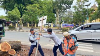 Rambu Rusak di Kawasan Masjid Al Karomah Dicabut, Dishub Banjar Lakukan Evaluasi