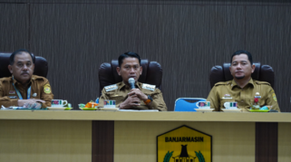 Harga Plastik Naik, Yamin Ajak Warga Banjarmasin Tinggalkan Kresek Sekali Pakai