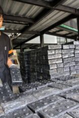 Daur Ulang Plastik Jadi Peluang Ekonomi, PDU Panarung Olah Limbah Jadi Paving Block