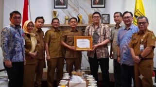 Pemkot Banjarmasin Raih Penghargaan Indeks Daya Saing Daerah dari BRIN