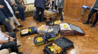 Kortas Tipidkor Sita Emas 74 Kilogram dan Uang Rp476 Miliar dari Penggeledahan di Sentul