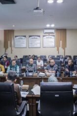 Rapat dengan DPRD Kalsel, GM PLN Sampaikan Permohonan Maaf atas Pemadaman Listrik