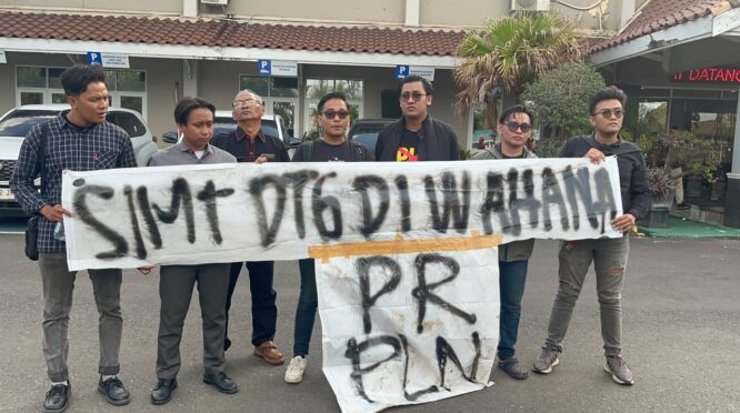 Lihat Langsung Perbaikan Pembangkit di PLTU Asam-Asam, Massa Aksi Ingatkan Tanggung Jawab PLN