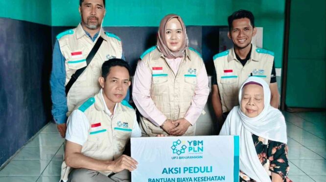 YBM PLN UP3 Banjarmasin Bantu Biaya Berobat Lansia, Ringankan Beban Warga Kurang Mampu