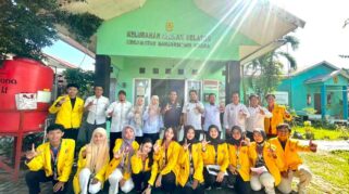 Mahasiswa Administrasi Bisnis FISIP ULM Perkuat Budaya Literasi melalui KKN Tematik di Kelurahan Alalak Selatan