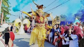 Karnaval Mawar Sharon Cenderawasih Meriahkan HUT ke-81 RI, Ribuan Warga Kenalkan Budaya Banua