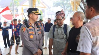 Aksi Warga Alalak Tengah di Balai Kota Dikawal Kapolresta Banjarmasin, Situasi Tetap Kondusif