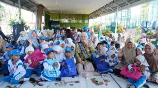 Jelajah Literasi di Taman Jahri Saleh, Anak PAUD Banjarmasin Belajar Sambil Kenal Satwa