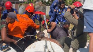 Gunakan Teknik Mountaineering, Tim SAR Selamatkan Pria Terjepit di Sumur