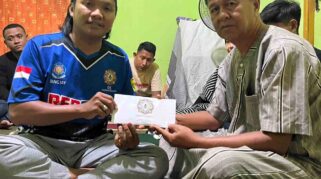 REDBAR Salurkan Bantuan untuk Keluarga Relawan yang Gugur di Kompleks DPR