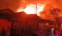 Kebakaran Melanda Pasar Lama Banjarmasin, 14 Kios dan Rumah Pasar Terdampak
